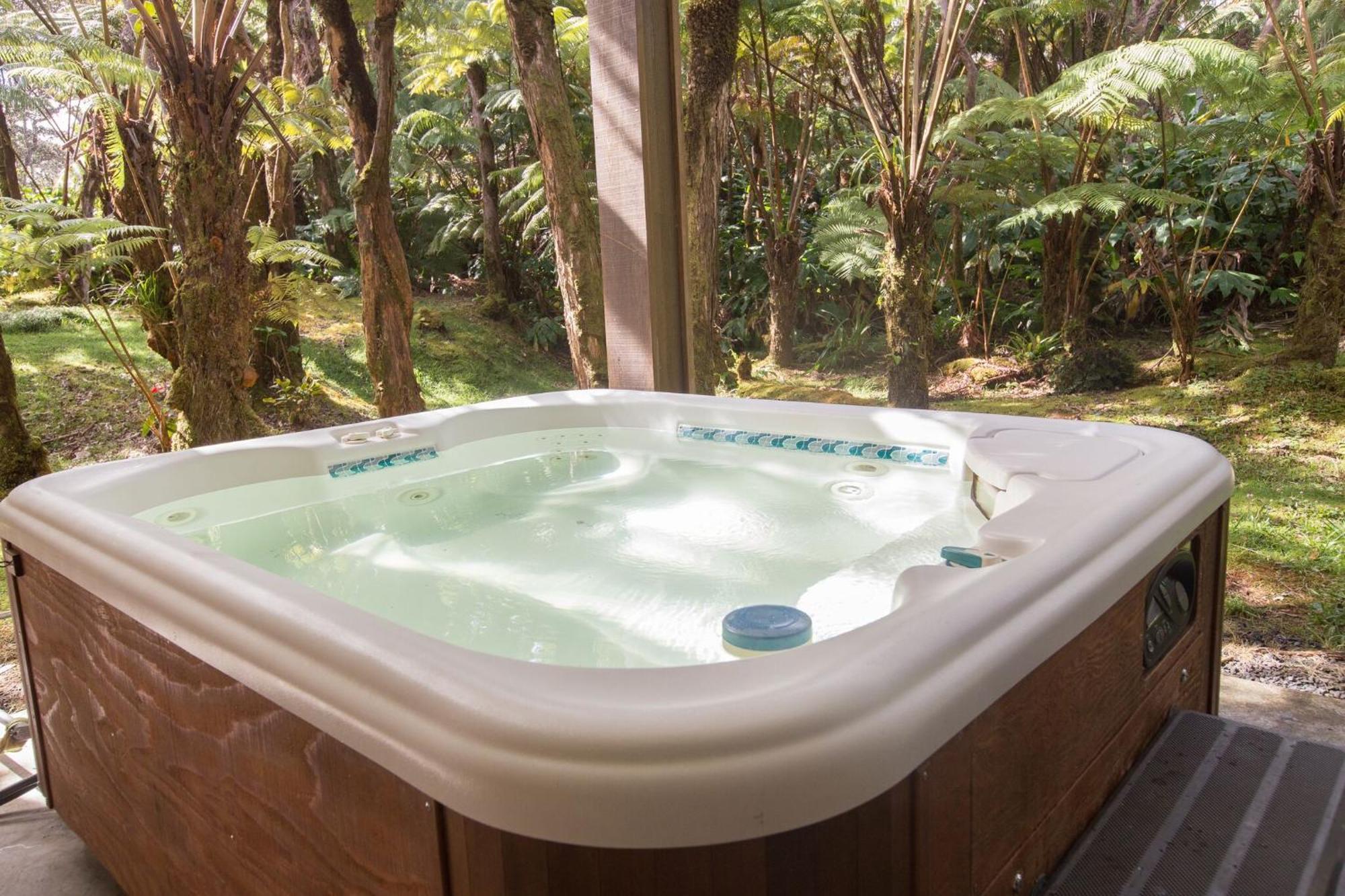 Hale Mauna Loa Upper Level With Shared Hot Tub Volcano Ngoại thất bức ảnh