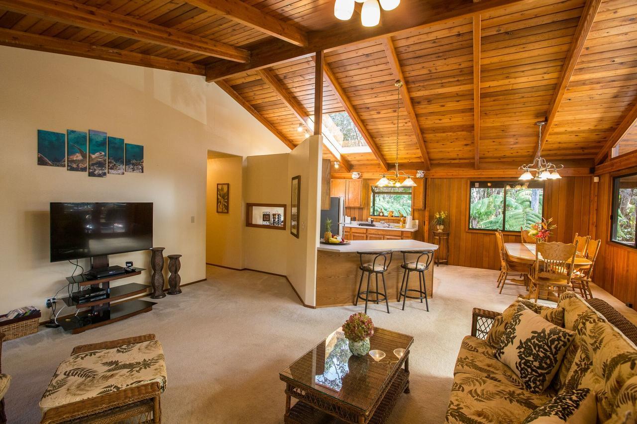 Hale Mauna Loa Upper Level With Shared Hot Tub Volcano Ngoại thất bức ảnh