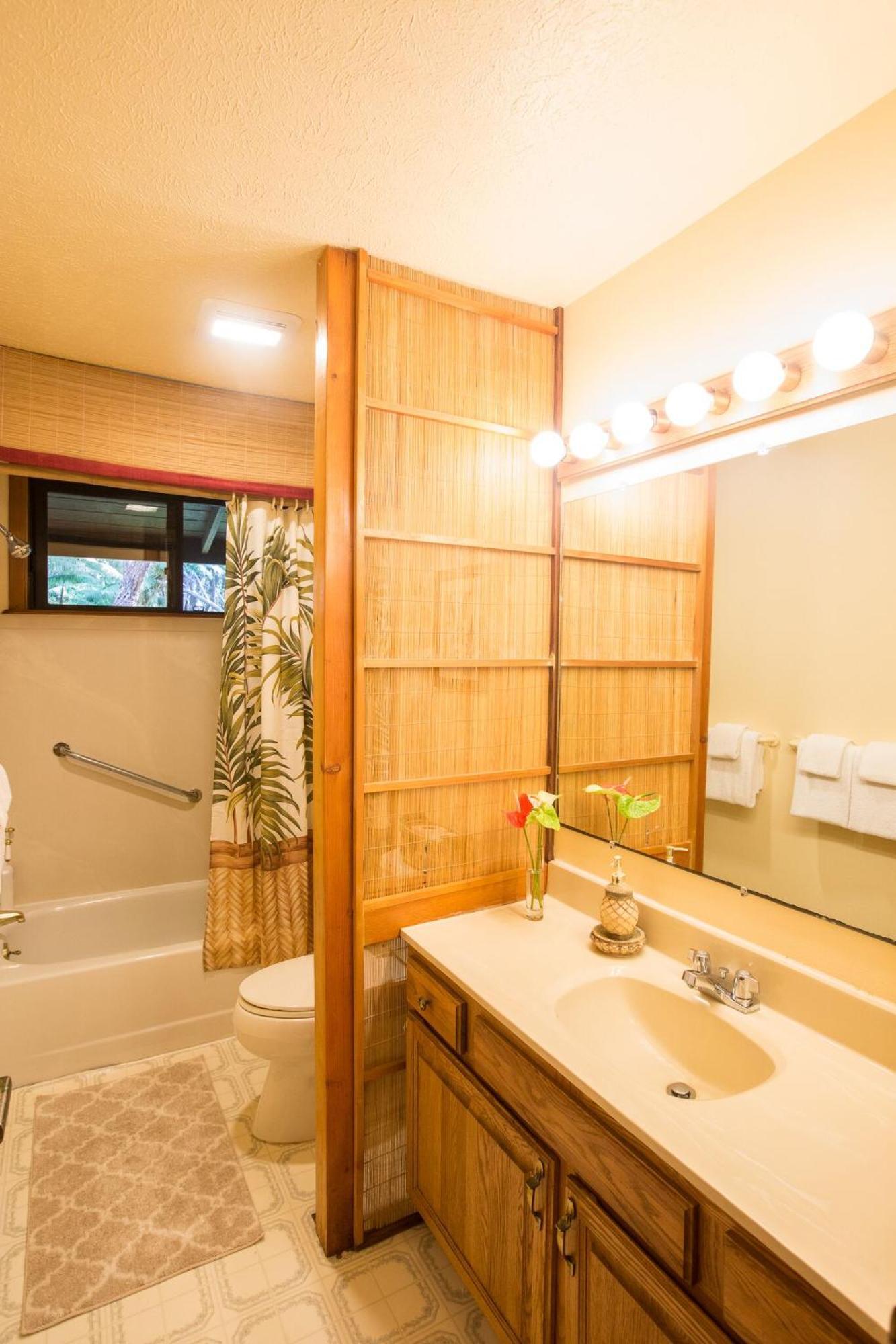 Hale Mauna Loa Upper Level With Shared Hot Tub Volcano Ngoại thất bức ảnh