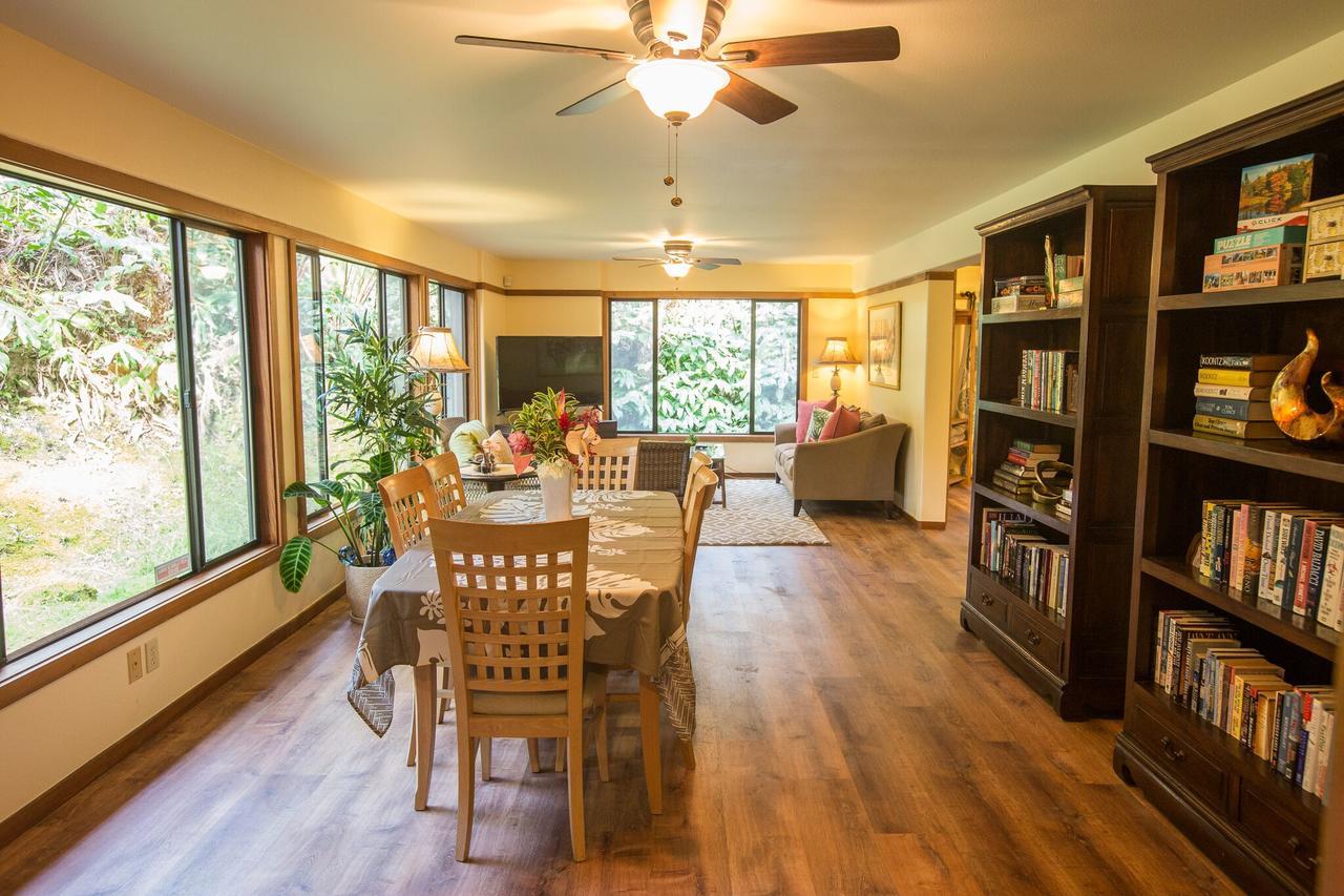 Hale Mauna Loa Upper Level With Shared Hot Tub Volcano Ngoại thất bức ảnh